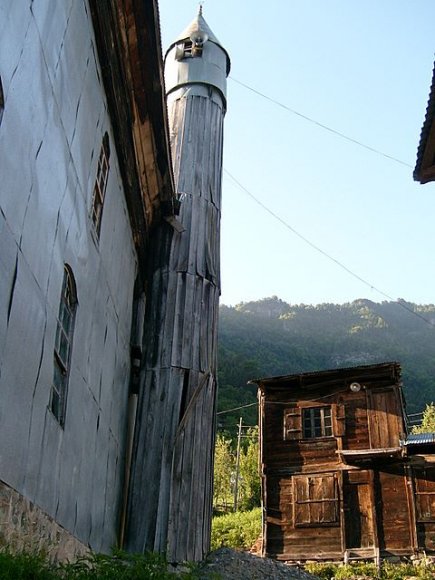 Camili Köyü Camii