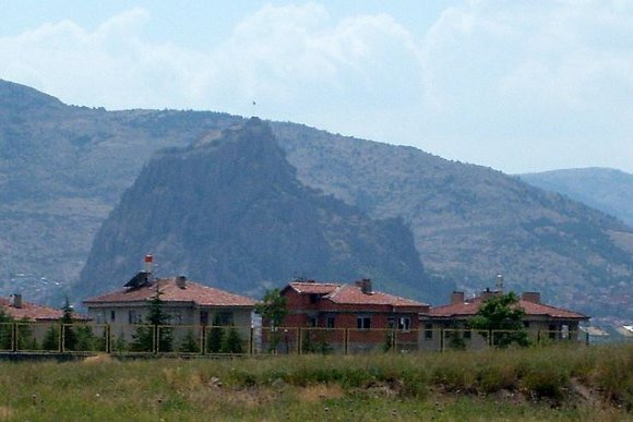 Bir ara yolda durup Afyon Kalesinin fotograflarını çektik.