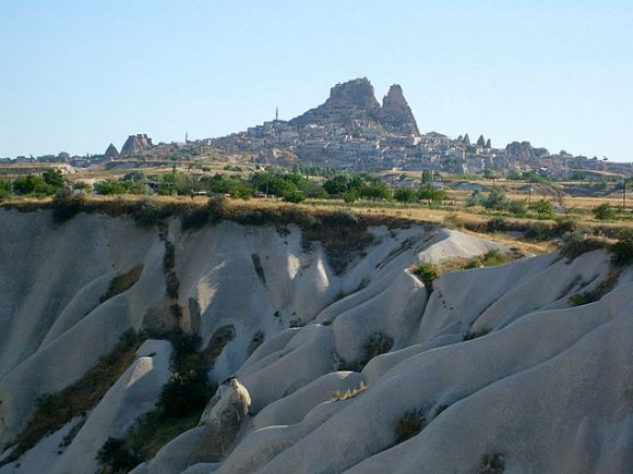 Göreme'den gözüken Uçhisar Kalesi.