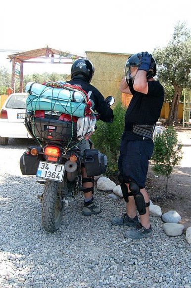 Kamp alanındaki motorcu seramik hocamız ile bir gezinti yapmaya karar verdik.