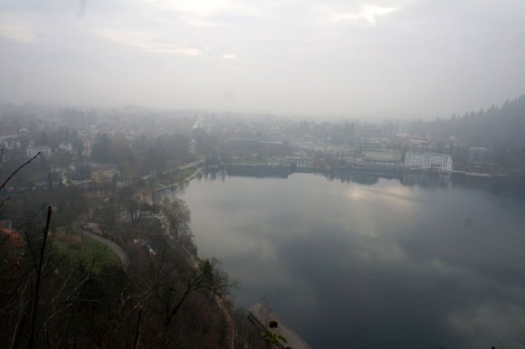 Bled Kalesi'nden kasabaya bakış