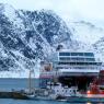 Honningsvag Limanı'nda, Hurtigruten MS Midnatsol gemisi