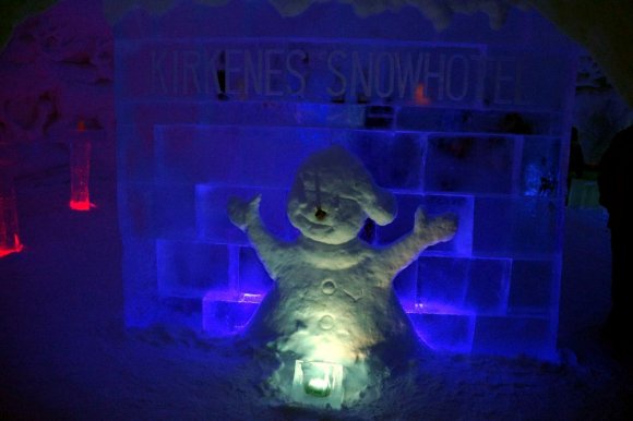 Kirkenes snow hotel, buz otel girişi