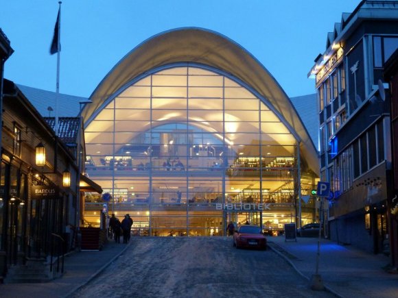 Tromso kütüphanesi, bibliotek