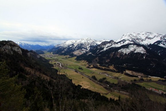 Akşam yemeğimizi yediğimiz Berghotel Schlossanger Alp isimli otelden manzara.