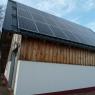 Almanya'da sık sık gördüğümüz çatı üstündeki güneş panellerine burda da rastladık.