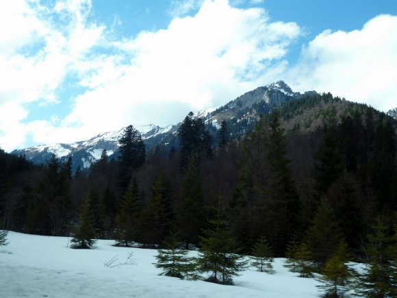 Innsbruck - Schwangau yolu boyunca Alpler.