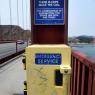 Golden Gate Köprüsü - İntihar vakaları için telefon