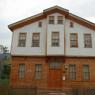 Rıfat Ilgaz kültür evi ve müzesi. Aynı zamanda Cide'in eski ev mimarisini de yaşatmakta.