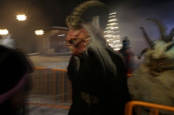 Krampustreiben festivali, Obertraun, Avusturya. Hikayemiz, bölüm 3