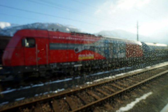 Berchtesgaden'den ayrıldıktan sonra otobüsle Avusturya, Salzburg'a gittik. Oradan trenle Obertraun Hallstatt'a gitmek üzere yola koyulduk.