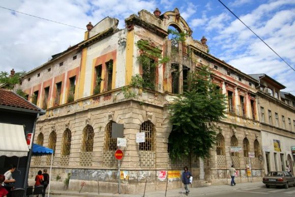 Mostar'da savasin izleri.