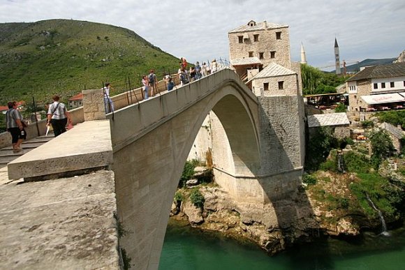 Mostar Köprüsü