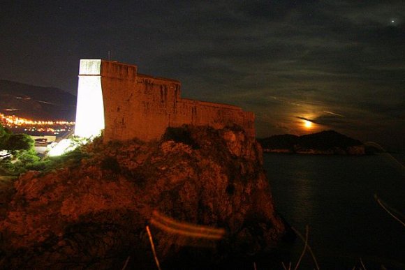 Dubrovnik'te gece