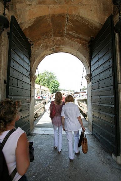 Eski Şehir, Pile Kapısı (Pile Gate). 1537 den kalma.