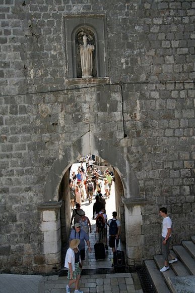 Eski Şehir, Pile Kapısı, İç kapı. 1460'tan kalma.