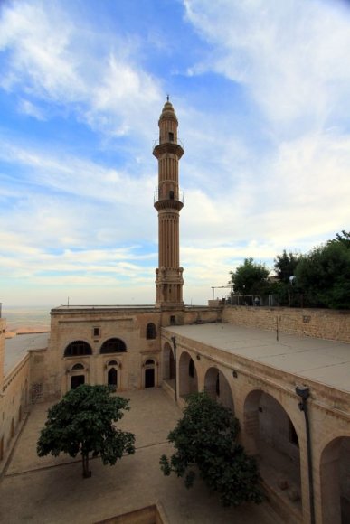 Mardin Şehidiye Camii ve Medresesi