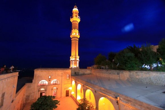 Mardin Şehidiye Camii ve Medresesi