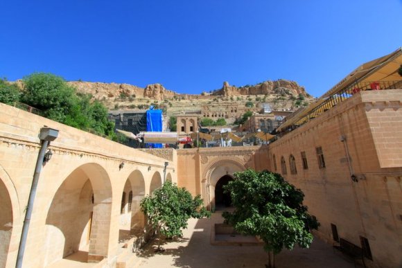 Mardin Şehidiye Camii ve Medresesi