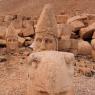 Batı Terasında Kartal Başı  Heykeli, Nemrut Dağı