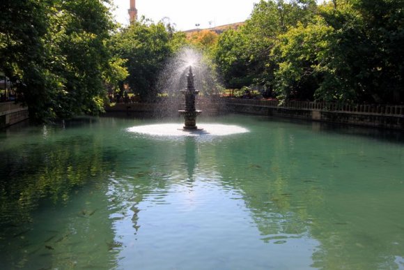 Aynzeliha Gölü'nün hikayesi, Urfa