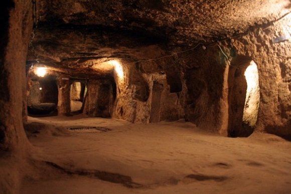 Yolda Nevşehir'deki Kaymaklı yeraltı şehrine uğradım.