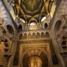 Kurtuba Camii (Mezquita) nin mihrabı ve kubbesi. Bu mihrap ve kubbe dünyanın en güzel İslami eserlerinden biri sayılıyor.