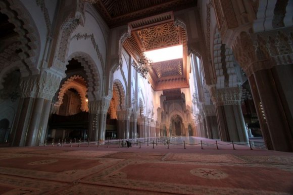 II. Hasan Camii. Dünyanın 3. büyük camisi.