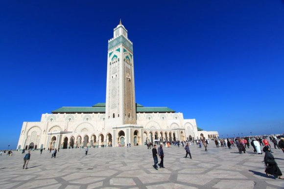 II. Hasan Camii Fas'ın Kazablanka şehrindedir ve dünyanın en büyük üçüncü camisi olarak bilinir.