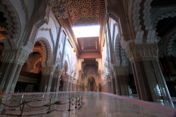 II. Hasan Camii iç mekan