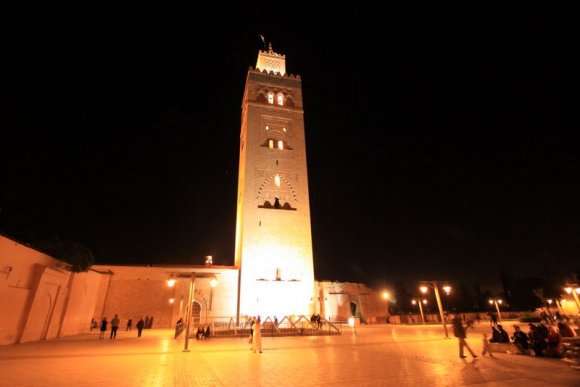 Marakeş - Koutoubia Camii, gece.