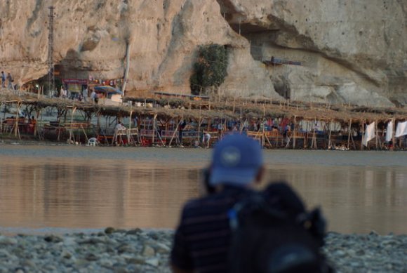 092_vu_2378_hasankeyf_cardaklar_fotograflaniyor.jpg