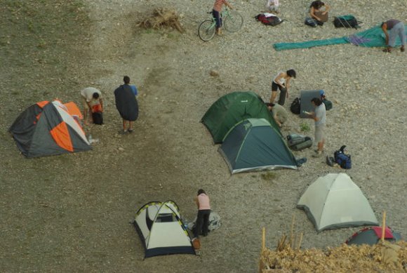 108_vu_2510_hasankeyf_su_yukselince_cadirlar_toplaniyor.jpg