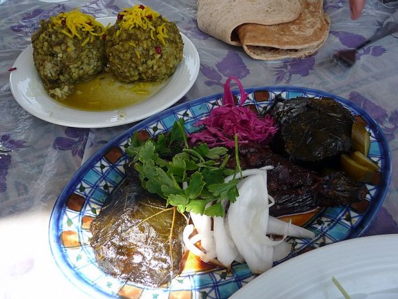 İsfahan'da İmam Meydanında Sofreh Khaneh Sonnati'de yediğimiz öğle yemeği.