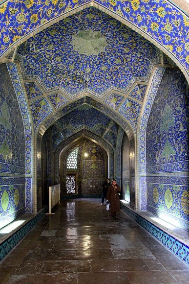 İsfahan - Şeyh Lütfullah Camii girişi.