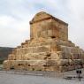 Pasargad (Pasargadae) - Büyük Kiros'un (Cyrus the Great) anıt mezarı.