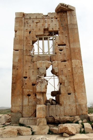 Pasargadae - Solomon'un hapishanesi.