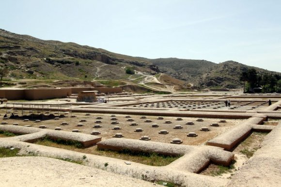 Persepolis, Hazine Binası.