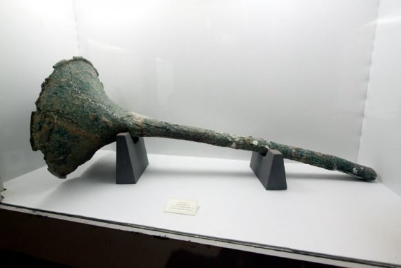 Persepolis Müzesi, bronz trumpet.