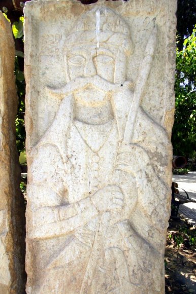 Firdevsi'nin ünlü eseri Şehname'de geçen efsanevi figürler.