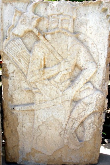Firdevsi'nin ünlü eseri Şehname'de geçen efsanevi figürler.