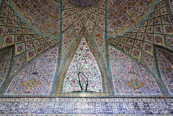 Vekil Camii içi.