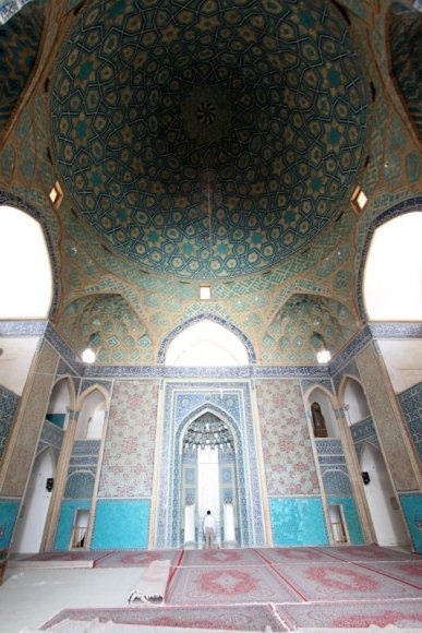 Yezd, Cuma Camii'nin içindeki namaz kılınan yer.