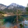 Schwangau Şatolarının alt tarafındaki göl.