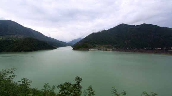 Çoruh Nehri üzerine kurulu Borçka Barajı