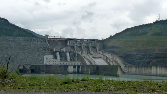 Çoruh Nehri üzerine kurulu Borçka Barajı