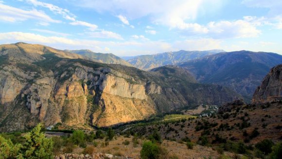 Gümüşhane - Karaca Mağarası'ndan manzara