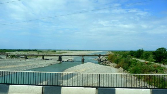 Çoruh Nehri'nin Gürcistan - Batum da Karadeniz'e döküldüğü yer.
