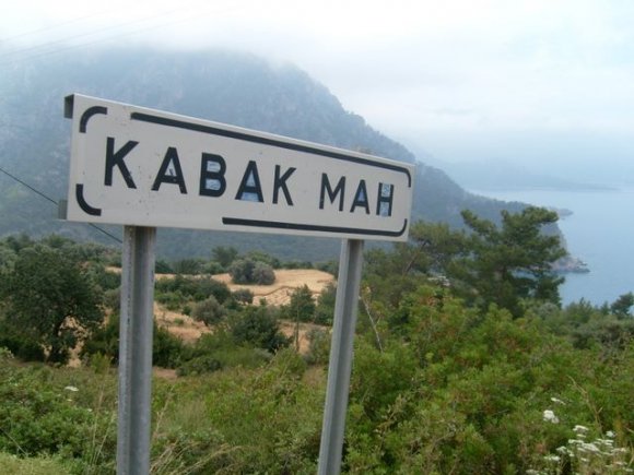 Kabak Mahallesi tabelası