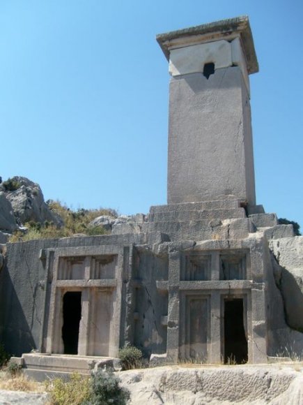 Xanthos, Nekropolis.